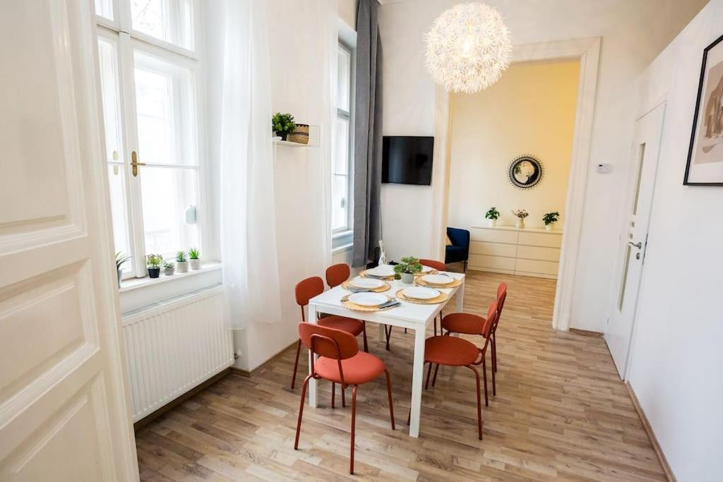 Opera Apartment Budapest With Three Bedroom W Ac Budapeste Exterior foto