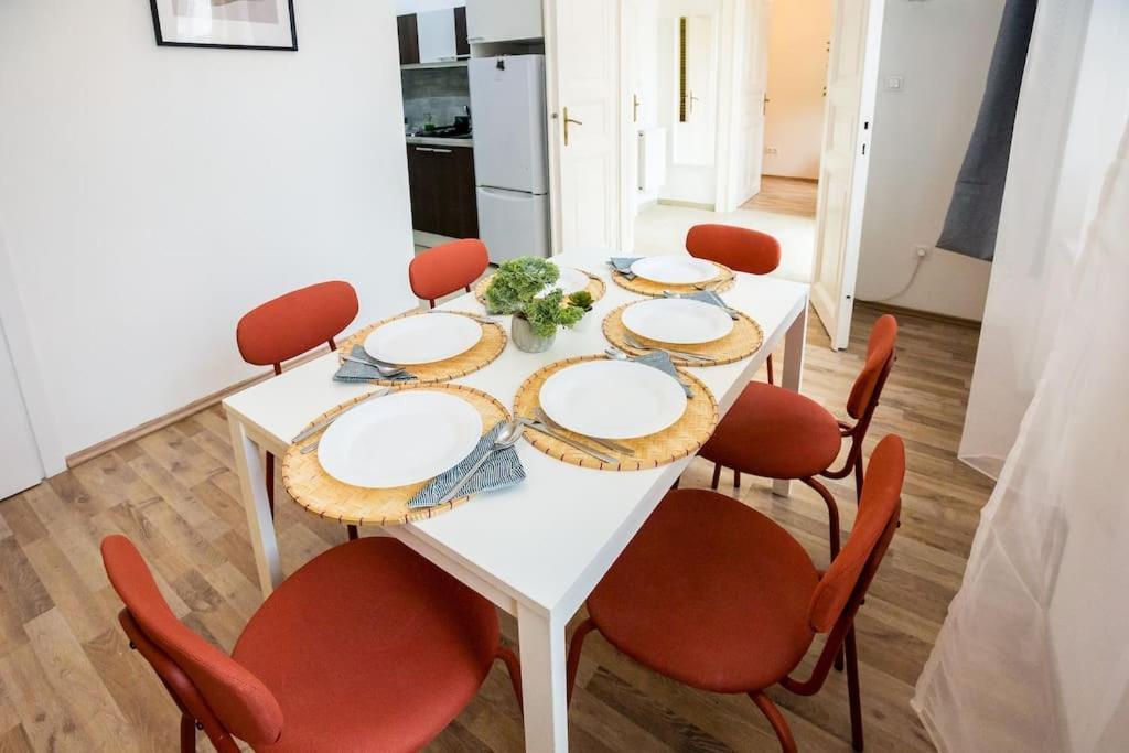 Opera Apartment Budapest With Three Bedroom W Ac Budapeste Exterior foto